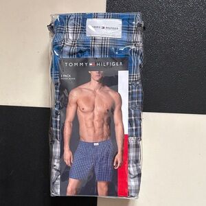Three pack of Tommy Hilfiger woven boxer shorts size large
